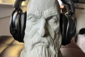 Подставка для наушников God of War Kratos